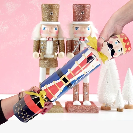 Zestaw upominkowy w kształcie cukierka THE NUTCRACKER - BOMB Cosmetics